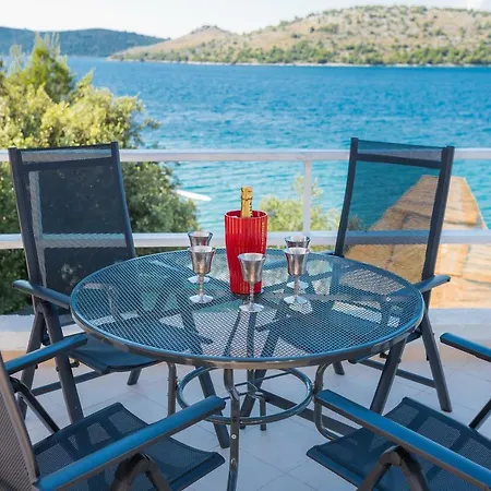 Luena Apartament Grebaštica